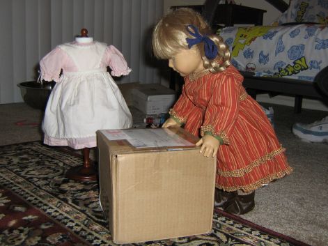 Kirsten, Pegleg Sally, and box